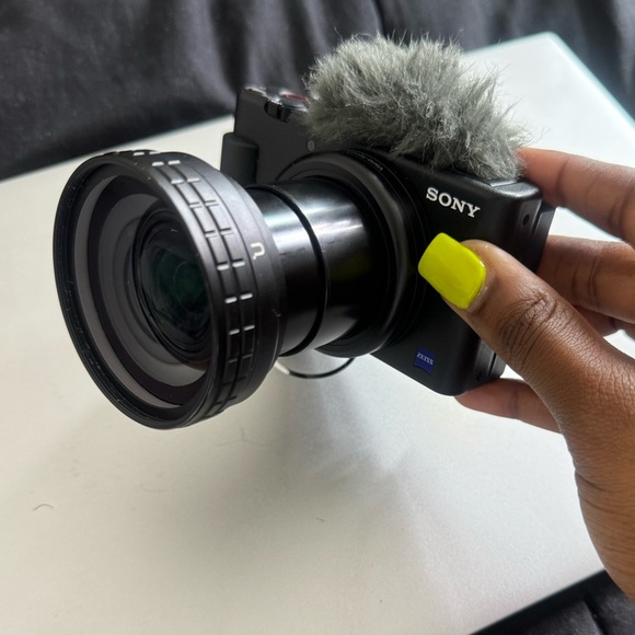 Sony ZV1 Camera - Picture 7 of 7